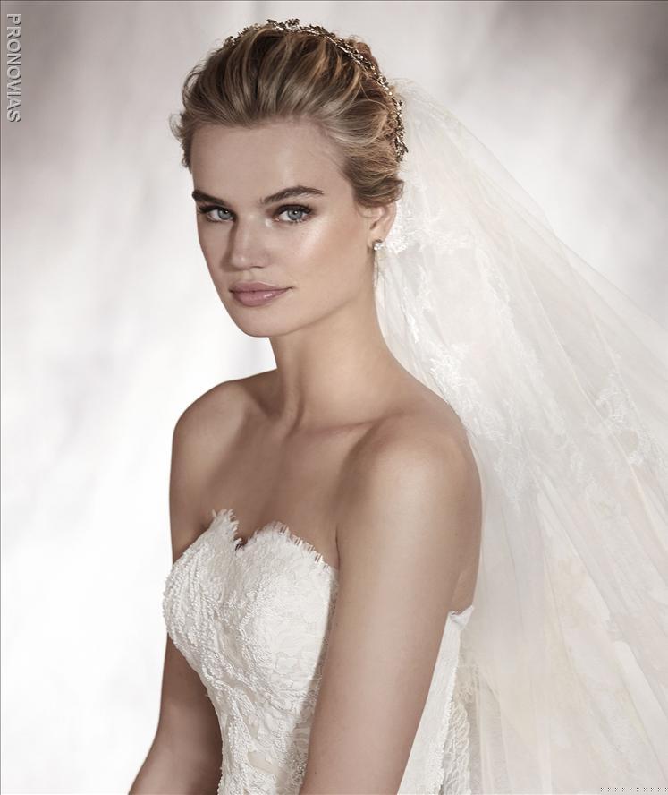 Pronovias Aloha Sweetheart Sample Sale