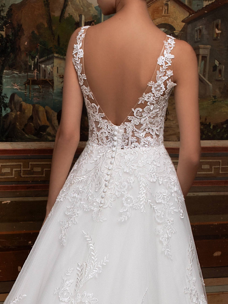 Pronovias ANTLIA princess wedding gown V-back buttons
