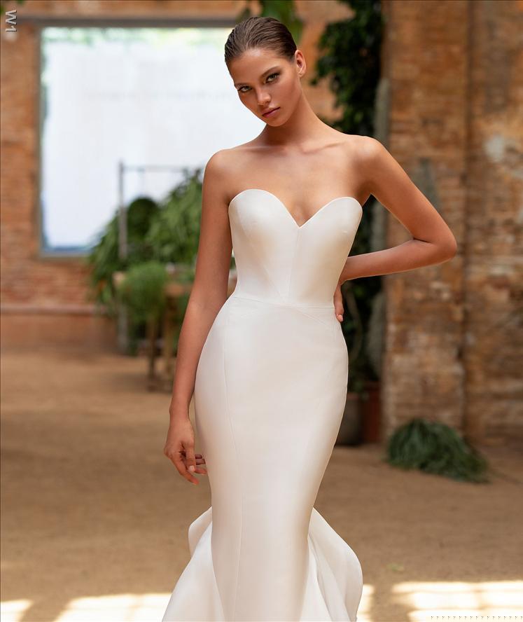 Katie Pronovias Sweetheart Mikado Kelly