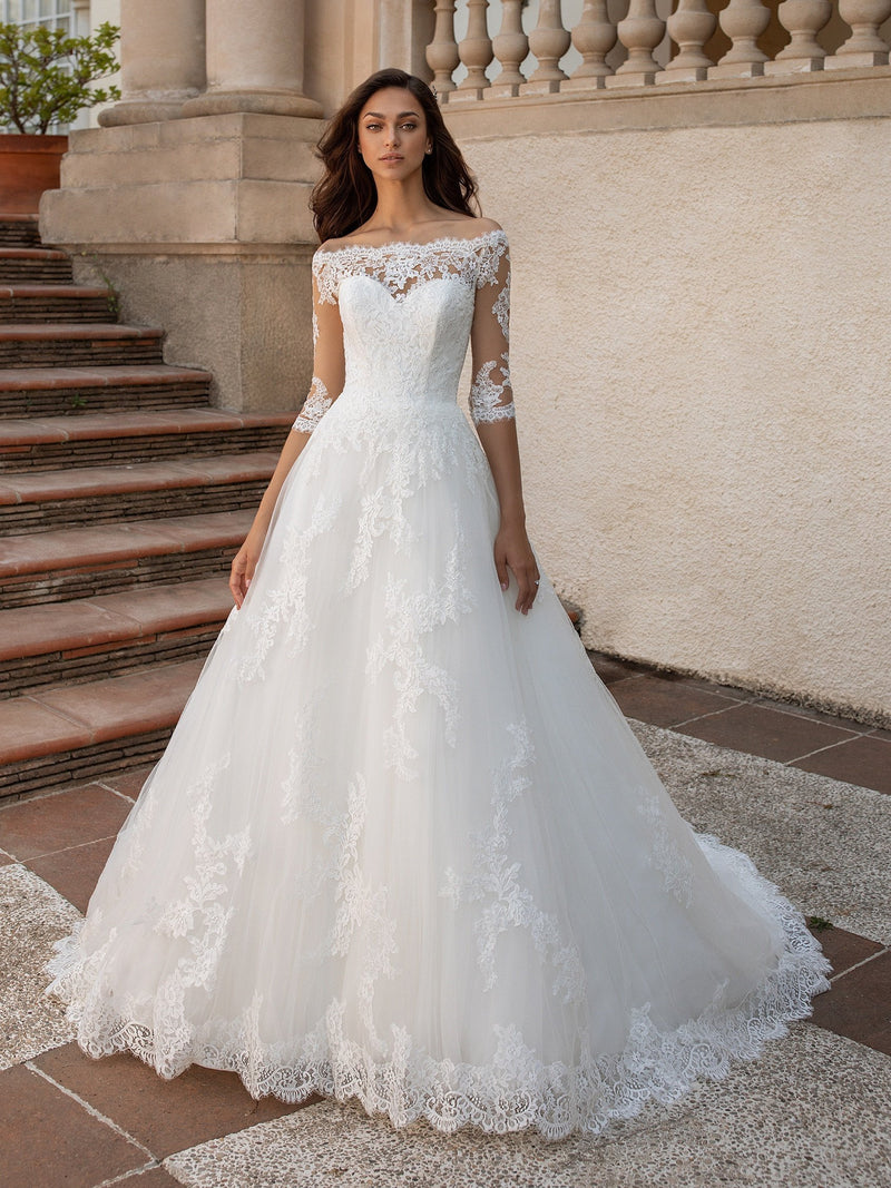 Pronovias Kimba Wedding dress in embroidered tulle fabric with A-line cut 