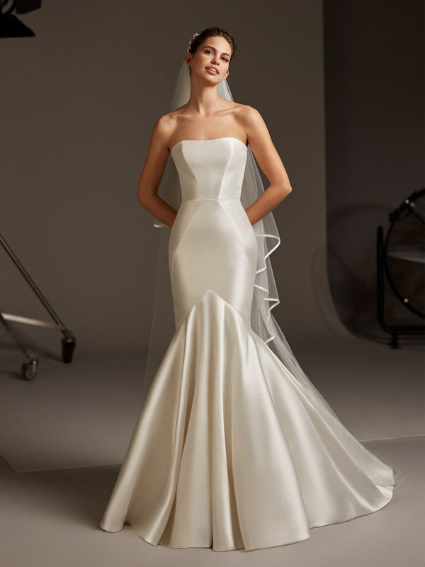 Pronovias OBERON Strapless mermaid dress in mikado