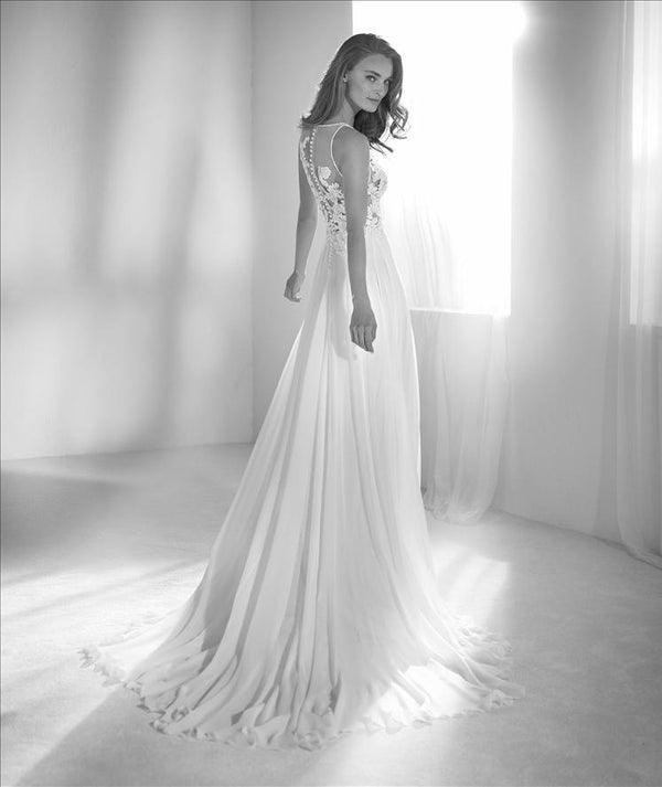 Riada Pronovias Atelier bridal sample sale