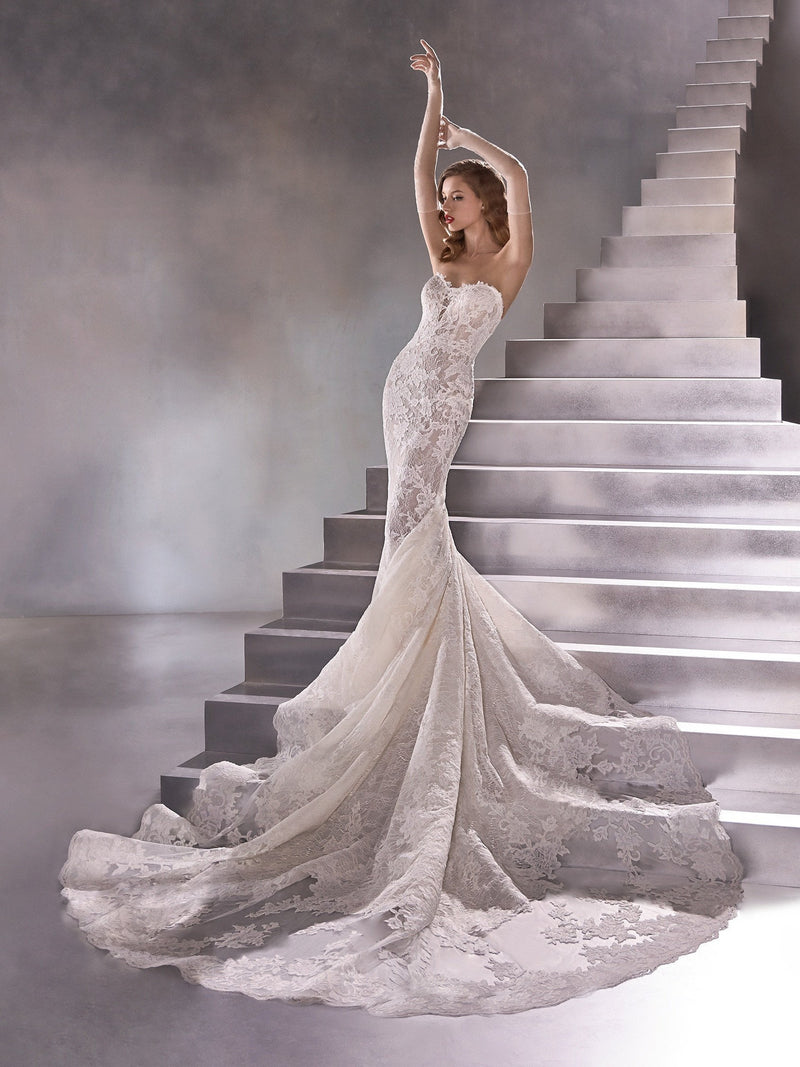 Suncircle  best  Pronovias Atelier