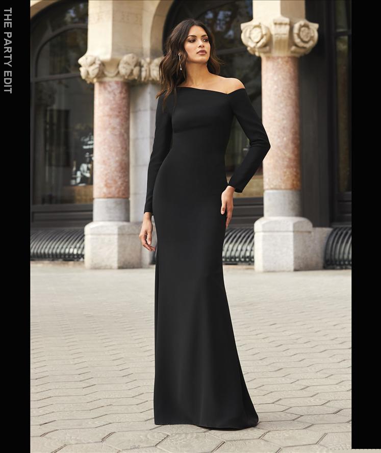 Pronovias TE STYLE 153 -Straight cut dress in crepe with long sleeves