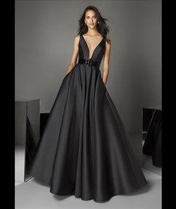 Pronovias TE Style 91 Black Ball gown deep V-Neck