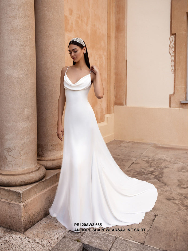 White Velvet Wedding Dress “The Accolade” | Vestito storico, Abiti da sposa  medievali, Abiti fantasia