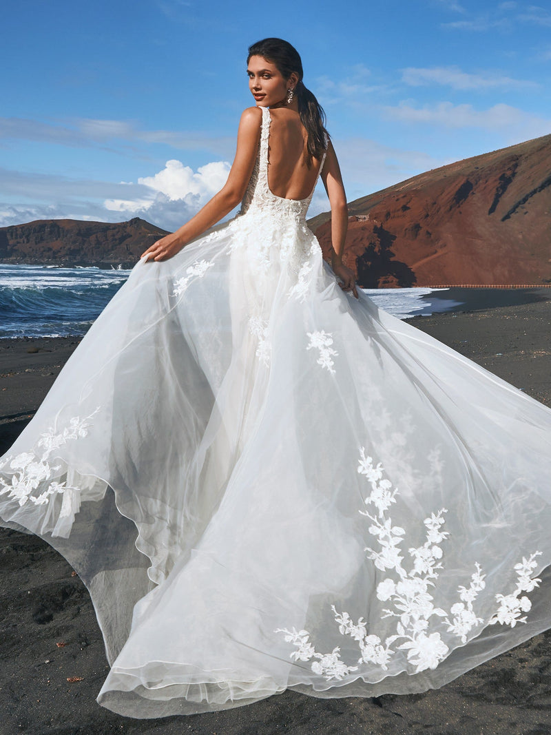 PRONOVIAS BOHOL Mermaid wedding dress in embroidered tulle BACK