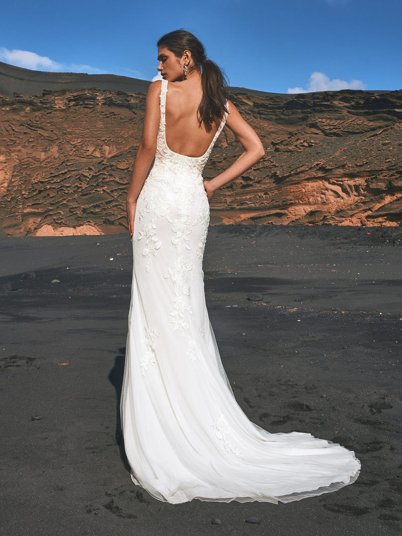 PRONOVIAS BOHOL Mermaid wedding dress in embroidered tulle OPEN BACK