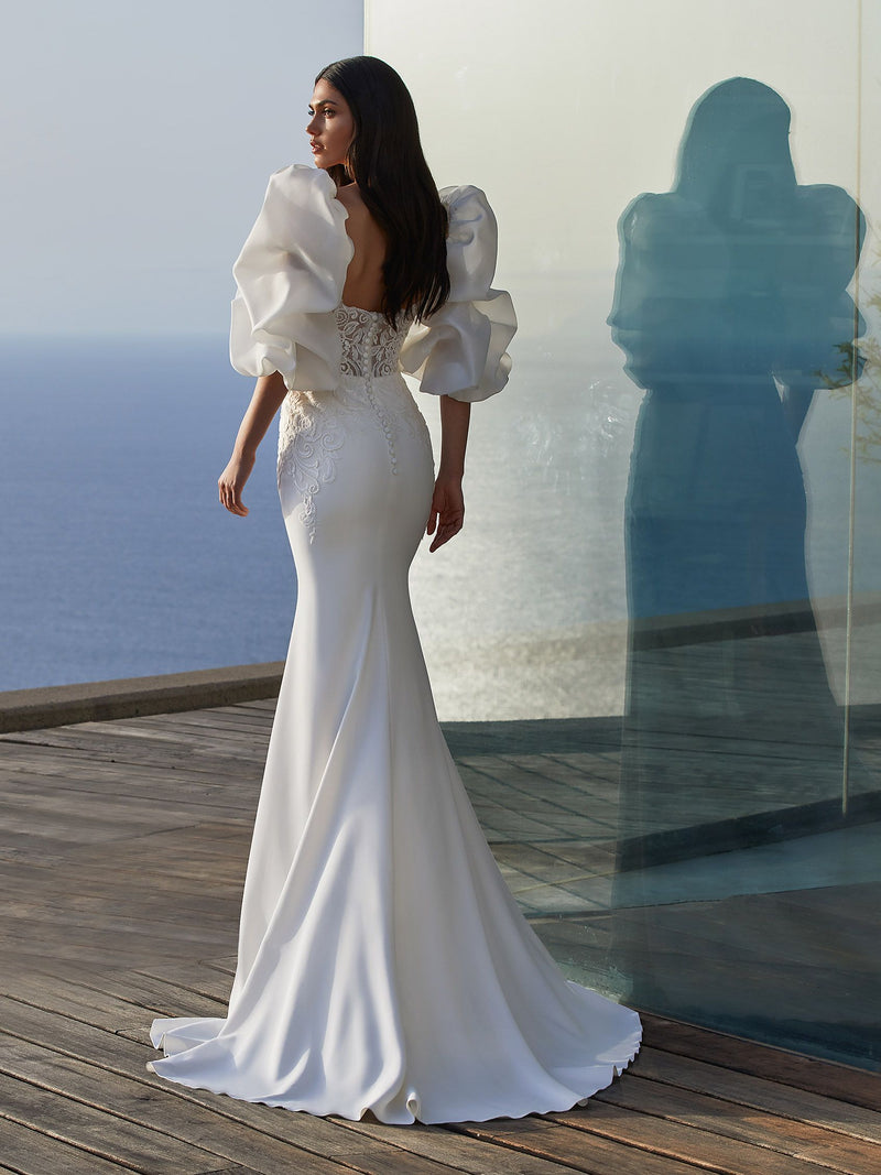 PRONOVIAS CLARA Mermaid wedding dress in crepe with spaghetti straps back