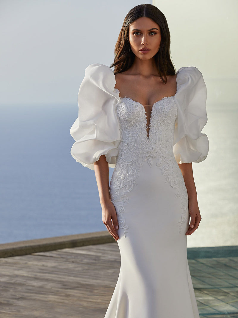 PRONOVIAS CLARA Mermaid wedding dress in crepe with spaghetti straps and sleeves