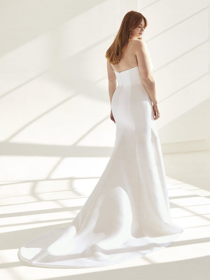 pronovias silk maxi dress APPIA | Mermaid wedding dress with bateau neckline