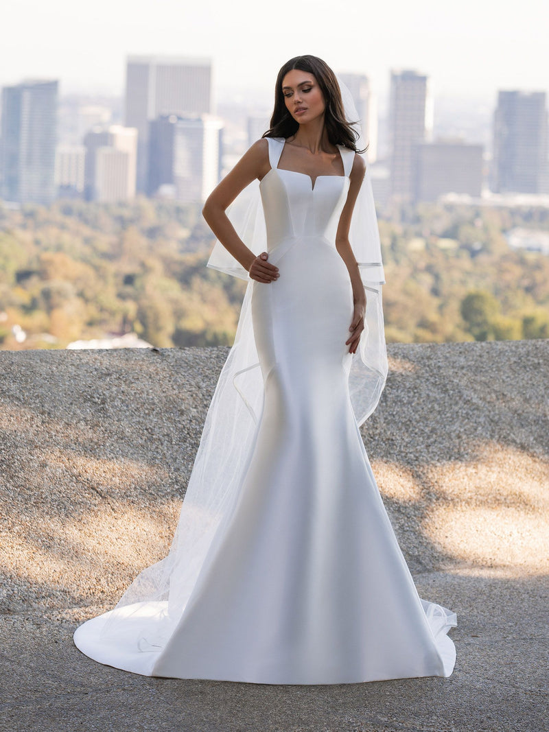 Pronovias HUTTON | Fantasy Bridal Boutique Pronovias HUTTON | Fantasy Bridal Boutique