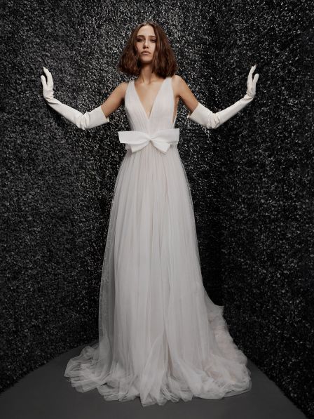 Vera Wang 'Raphaelle' sample // bridal size 12 | The White Room |  Minneapolis, MN Bridal Shop | Wedding Dresses & Gowns