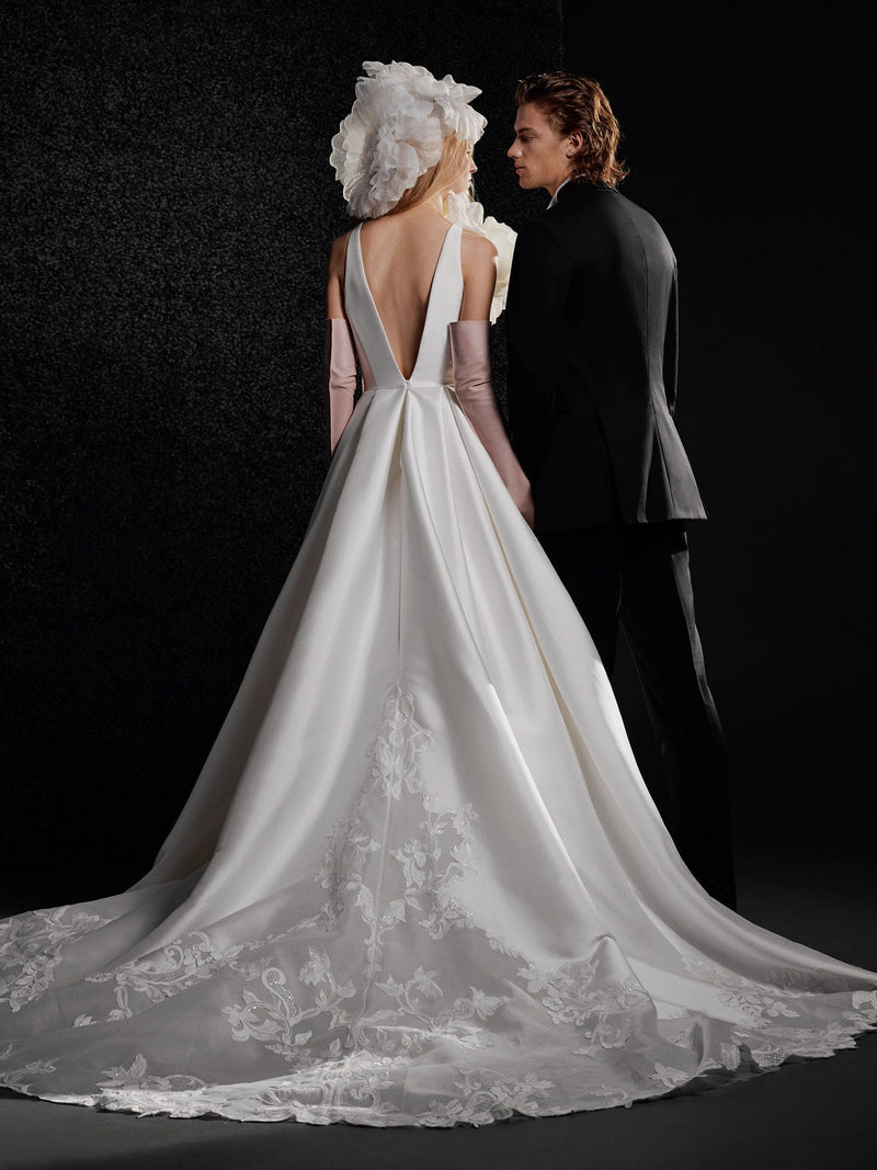 Vera Wang Bride | Becker's Bridal